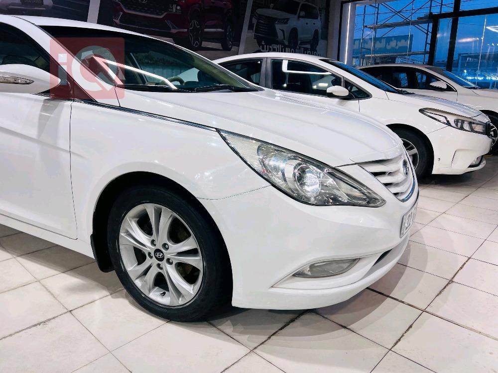 هیۆندای سۆناتا